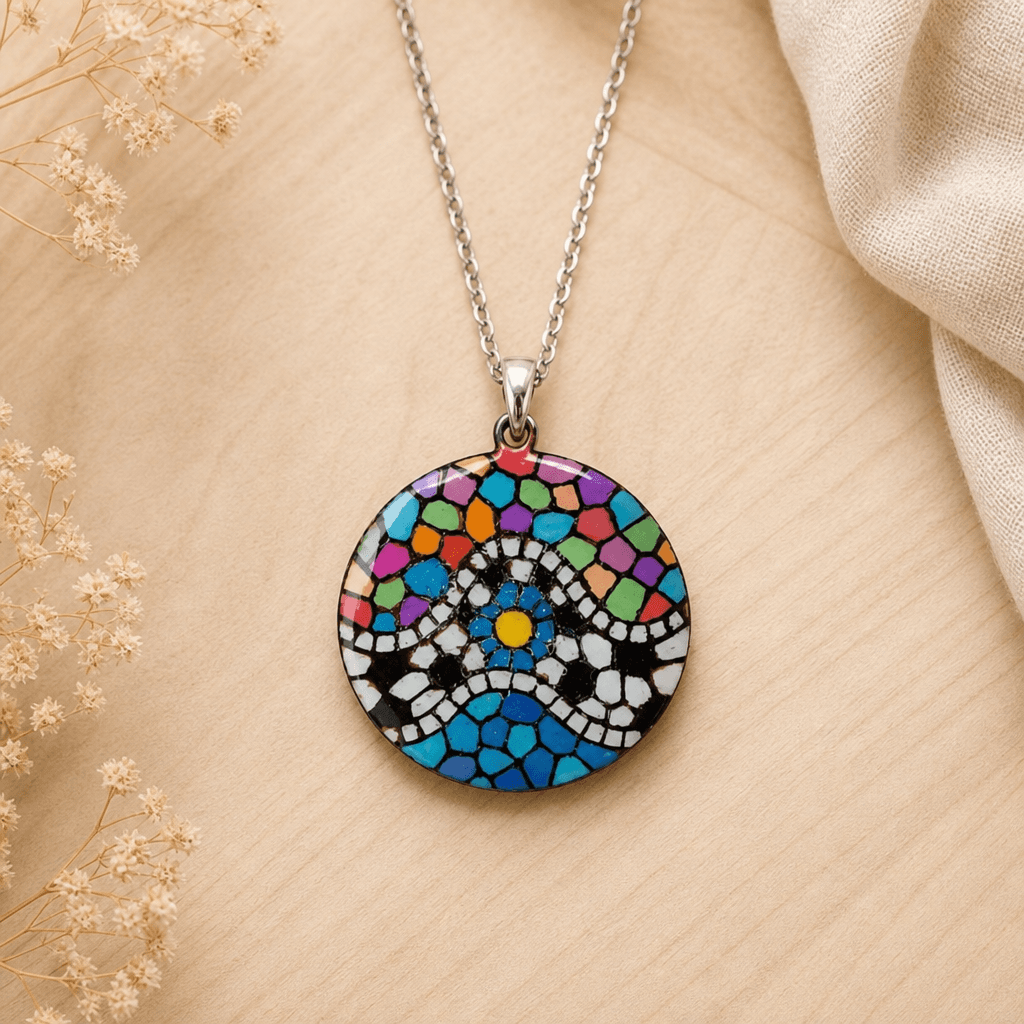 Collar círculo mosaico colorido — Bisutería artesanal de El Rincón de Marfil