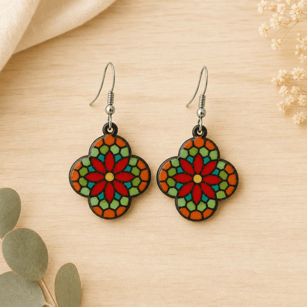 Pendientes quatrefoil floral — Bisutería artesanal de El Rincón de Marfil